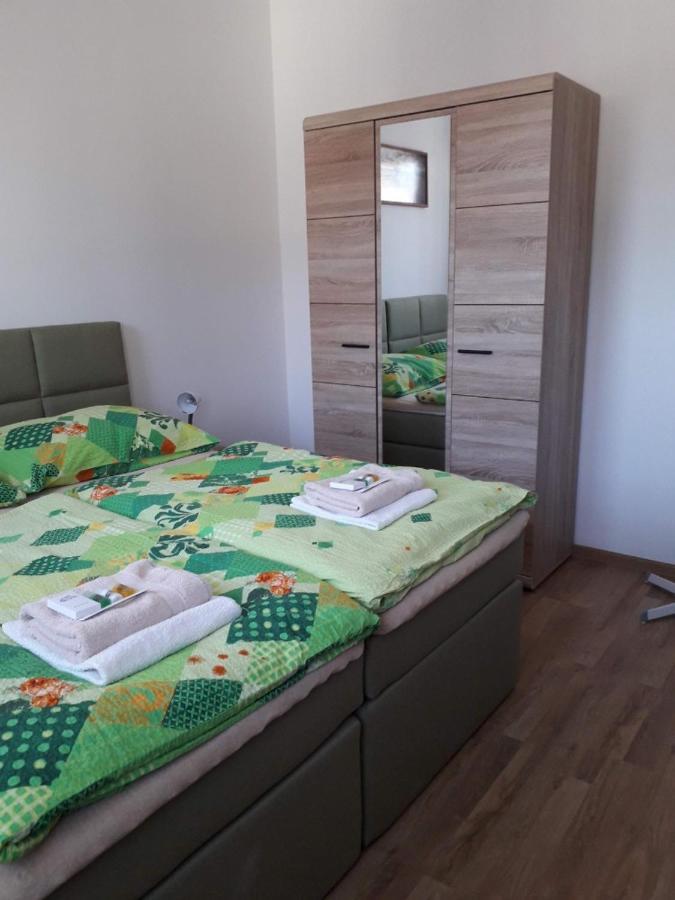 Penzion Na Hrazi Poděbrady Екстериор снимка